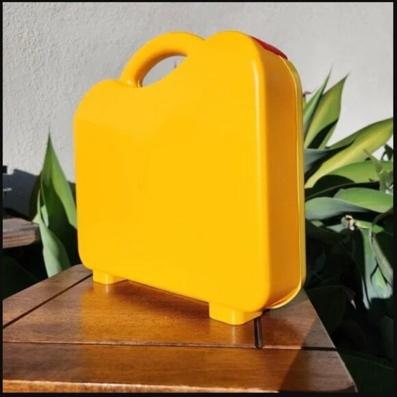 SET of 2 LEGO Yellow Plastic Travel Carrying Carry Case Storage Box w Handle Div - Picture 4 of 8